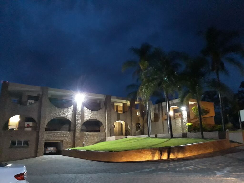 NMJ_Night_Building_Pic01